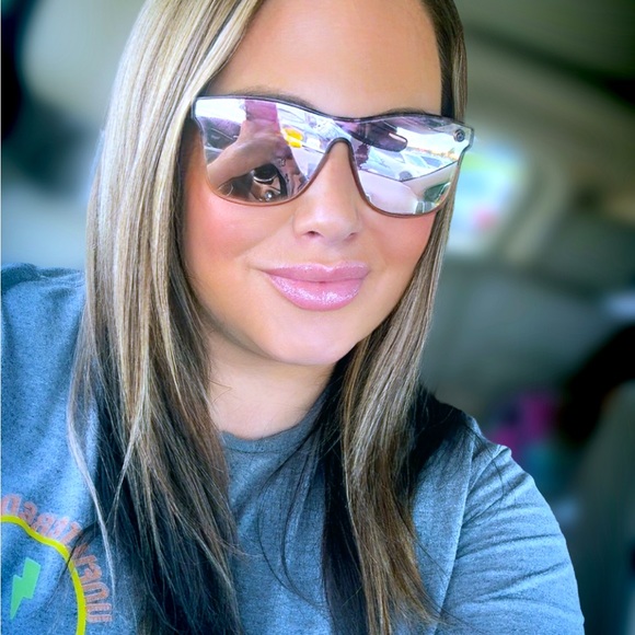 Meet your Posher, Vicky - Picture 4 of 4